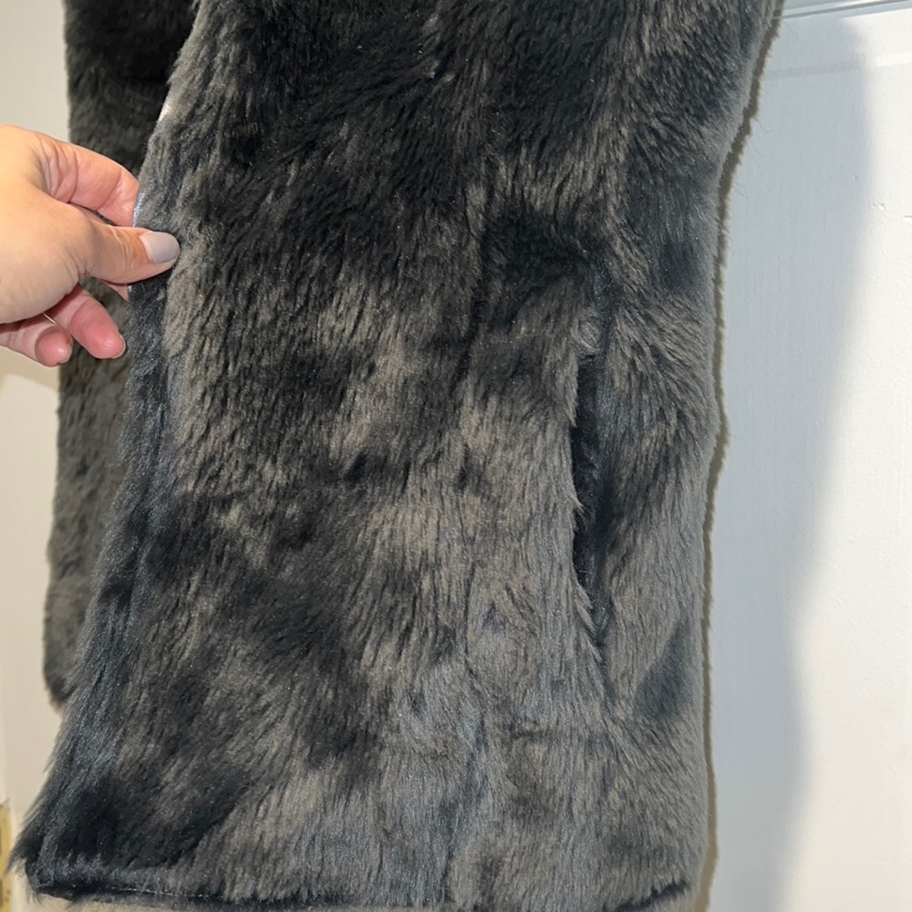 Vintage Havana Black Label Faux Fur Vest Size Small Dark Grey - Picture 8 of 13